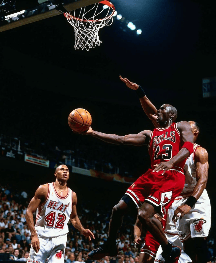 九游app下载中心-包含球员的日常：训练之外的趣味生活揭秘的词条